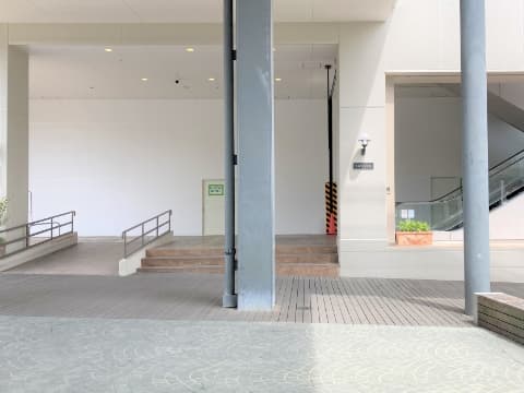 「⑩L通り Eスペース」各種プロモーションや相談会に最適なエスカレーター近くのイベントスペース1