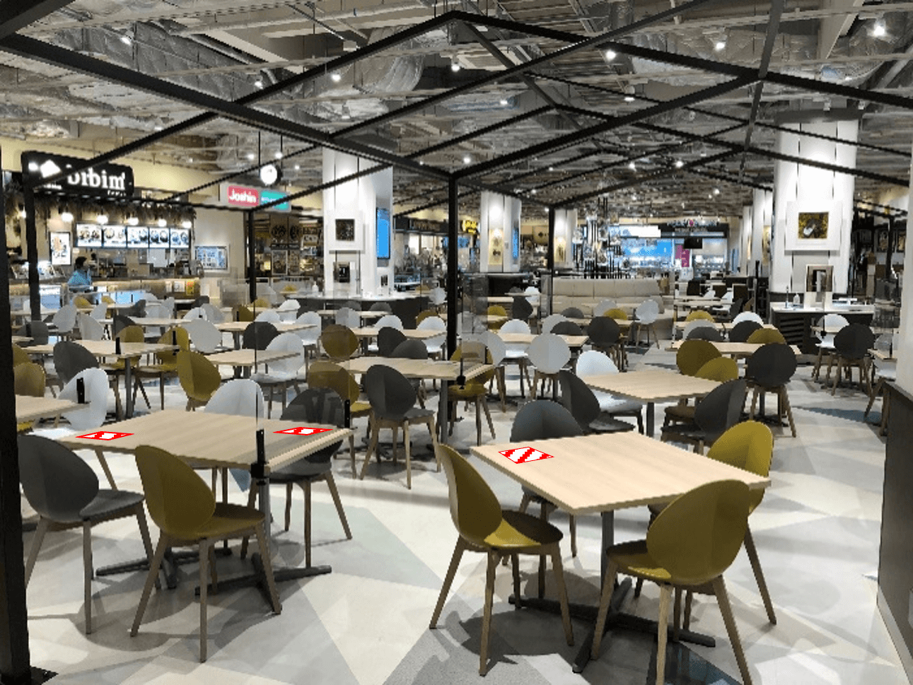 みのおキューズモール【メディア】「①CENTER2階 Q’s kitchen(フードコート)」