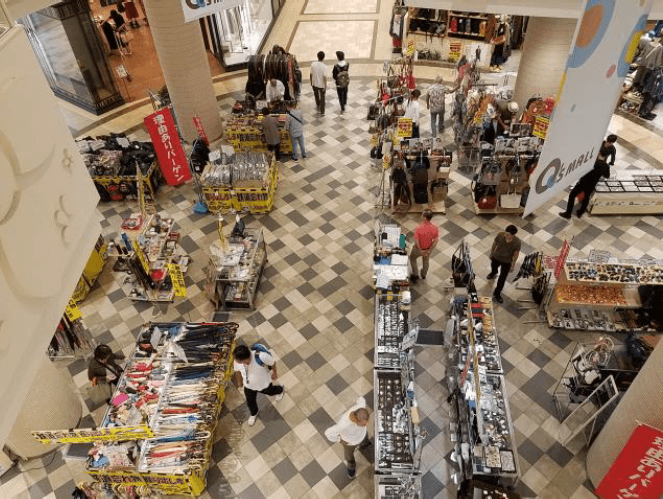 「⑤2F 花の広場」大型ポップアップストアや食物販に最適な、導入階に位置する広々としたイベントスペース2