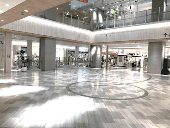 「2F-1区画(センターコート)」大型ポップアップストアやプロモーションに最適な広々としたイベントスペース