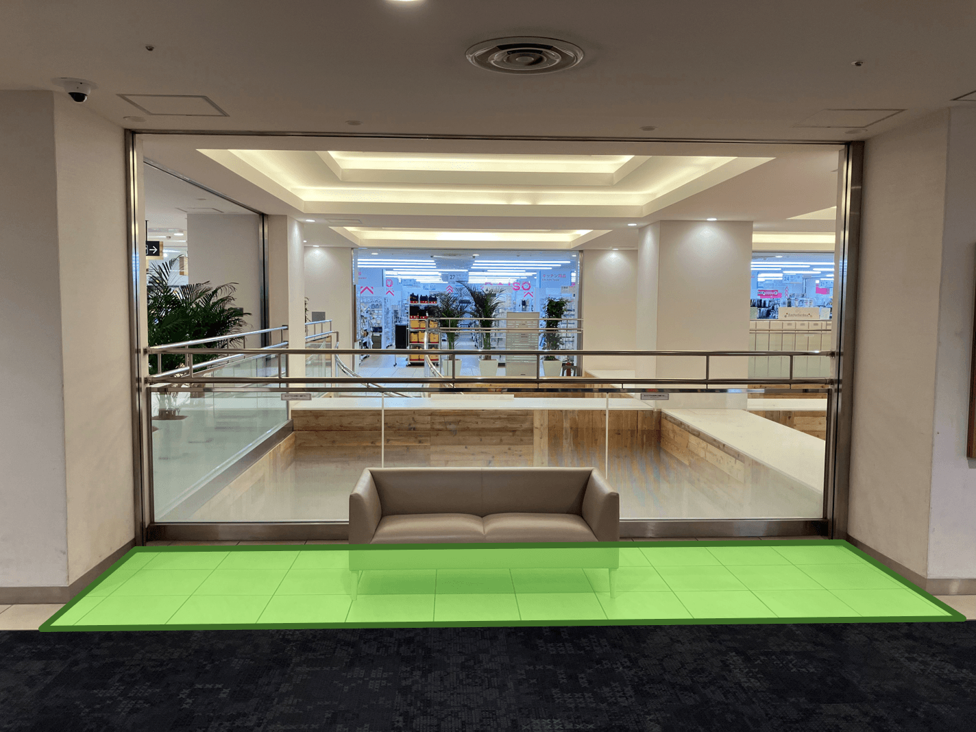 「2F 螺旋階段横 」2F中央階段すぐ!ポップアップストアやPRイベントに最適な視認性の高いイベントスペース1