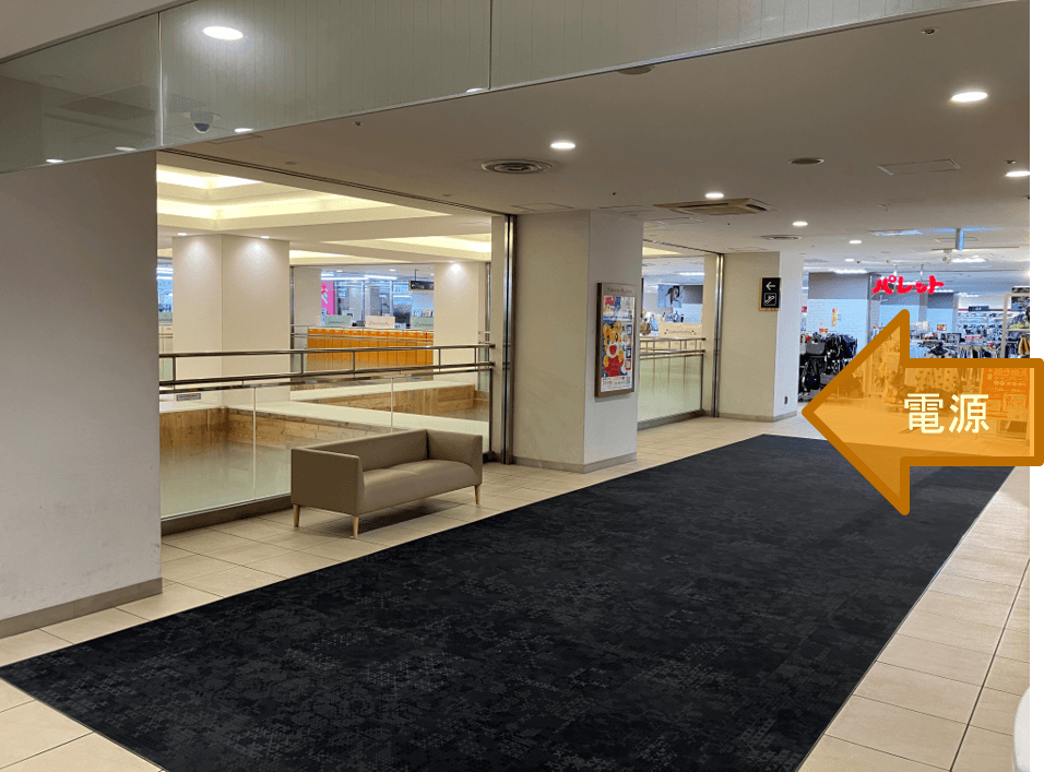 「2F 螺旋階段横 」2F中央階段すぐ!ポップアップストアやPRイベントに最適な視認性の高いイベントスペース2