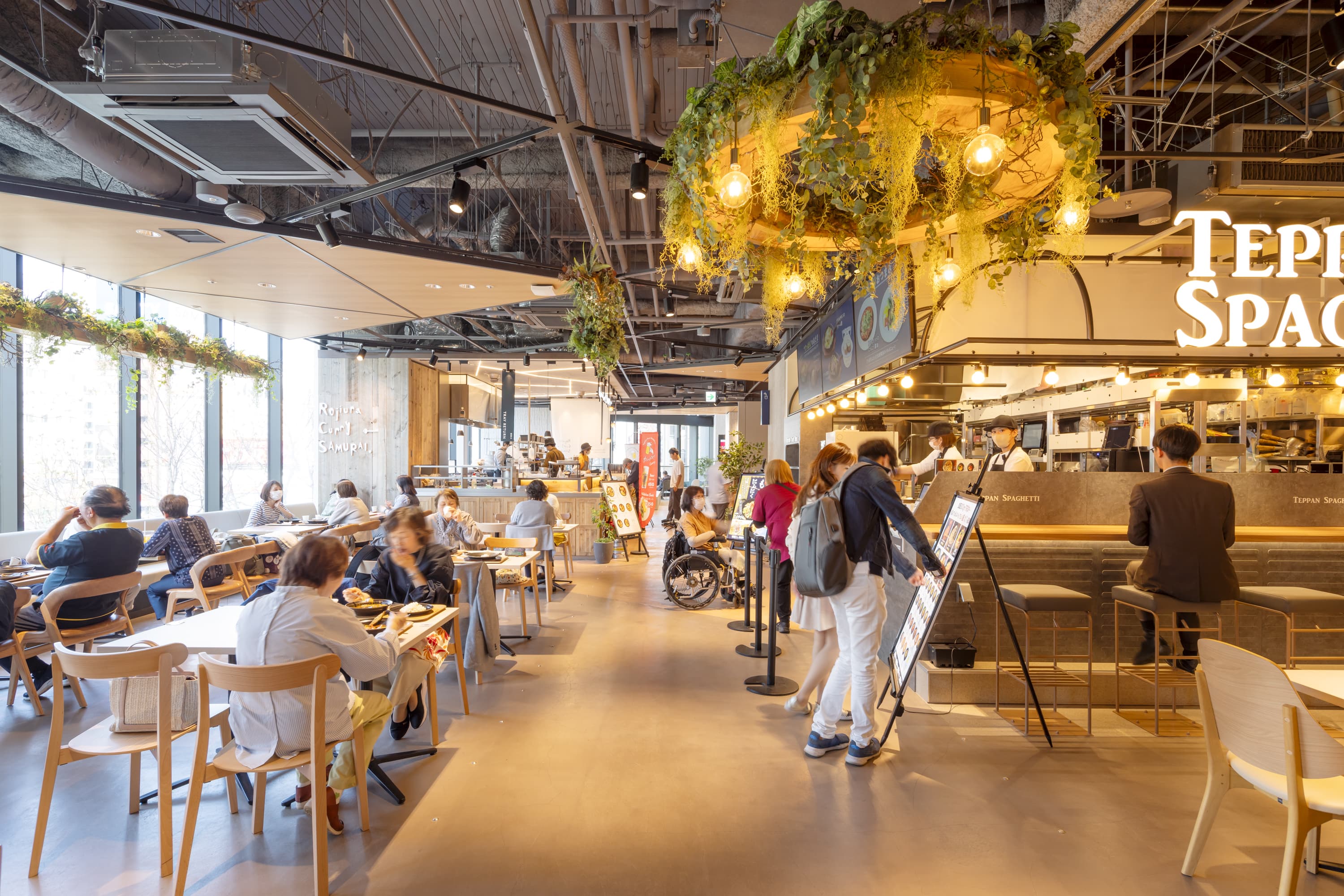 【飲食(フードホール)】1