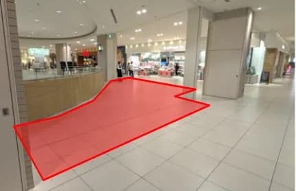 「③1F ショップイン前」入口導線に近く視認性抜群!プロモーション・ポップアップに最適なイベントスペース